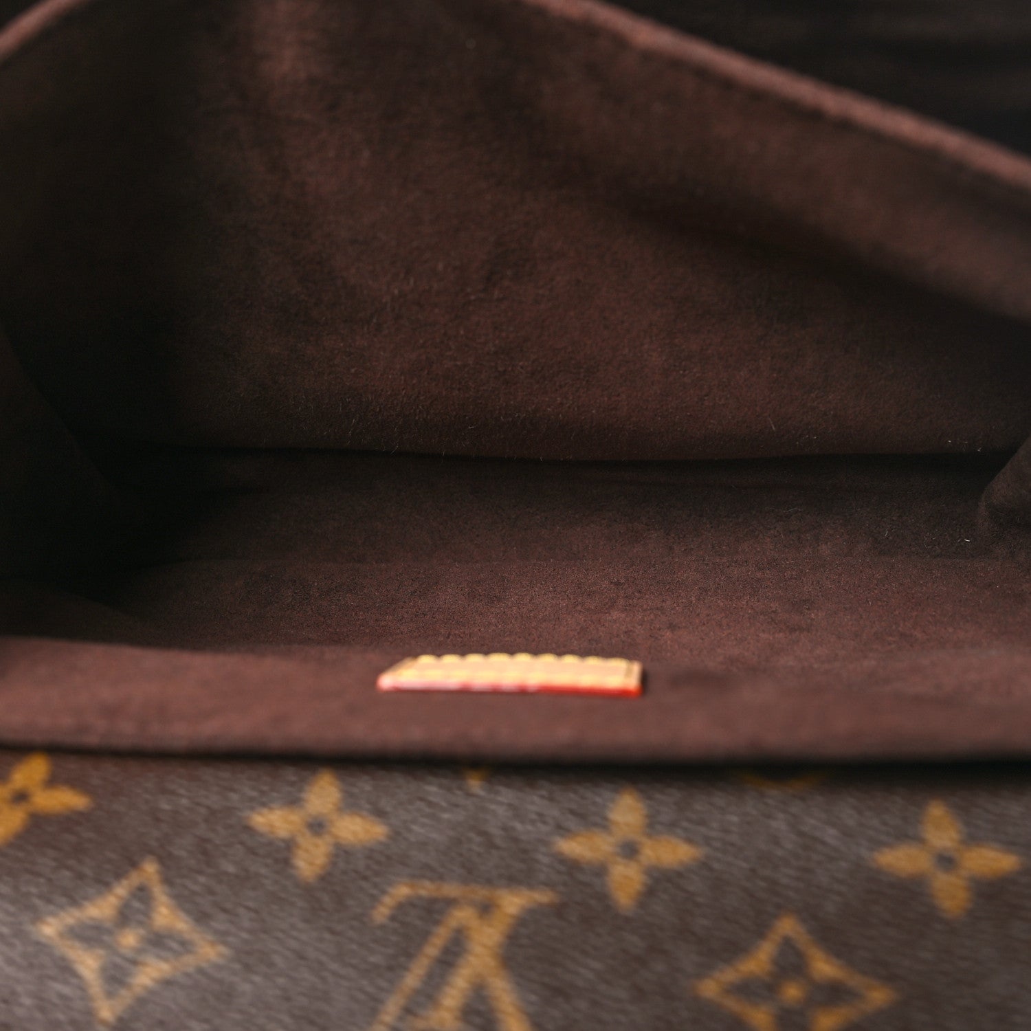 Louis Vuitton Monogram Pochette Metis 5 of 10