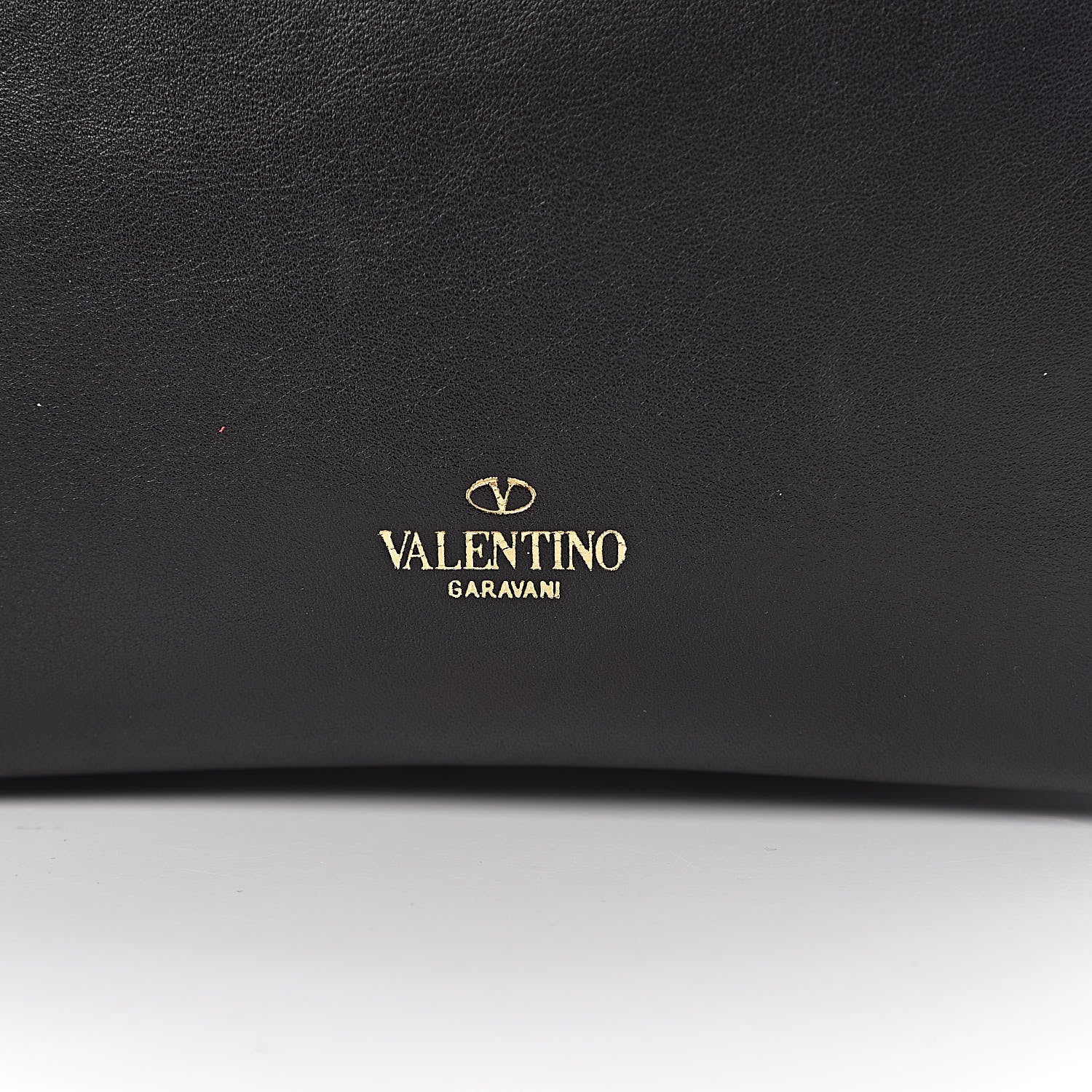 Valentino Garavani Vitello Flap Accordion Shoulder Flap Black 22 of 25