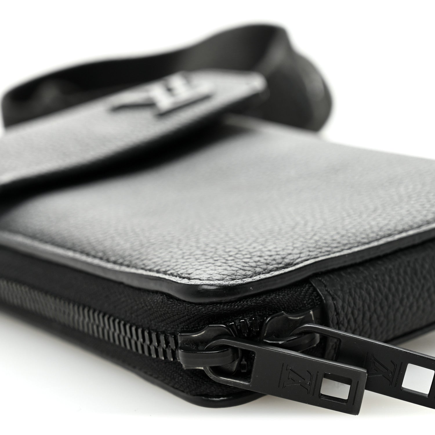 Louis Vuitton Grained Calfskin Aerogram Phone Pouch Black 8 of 9
