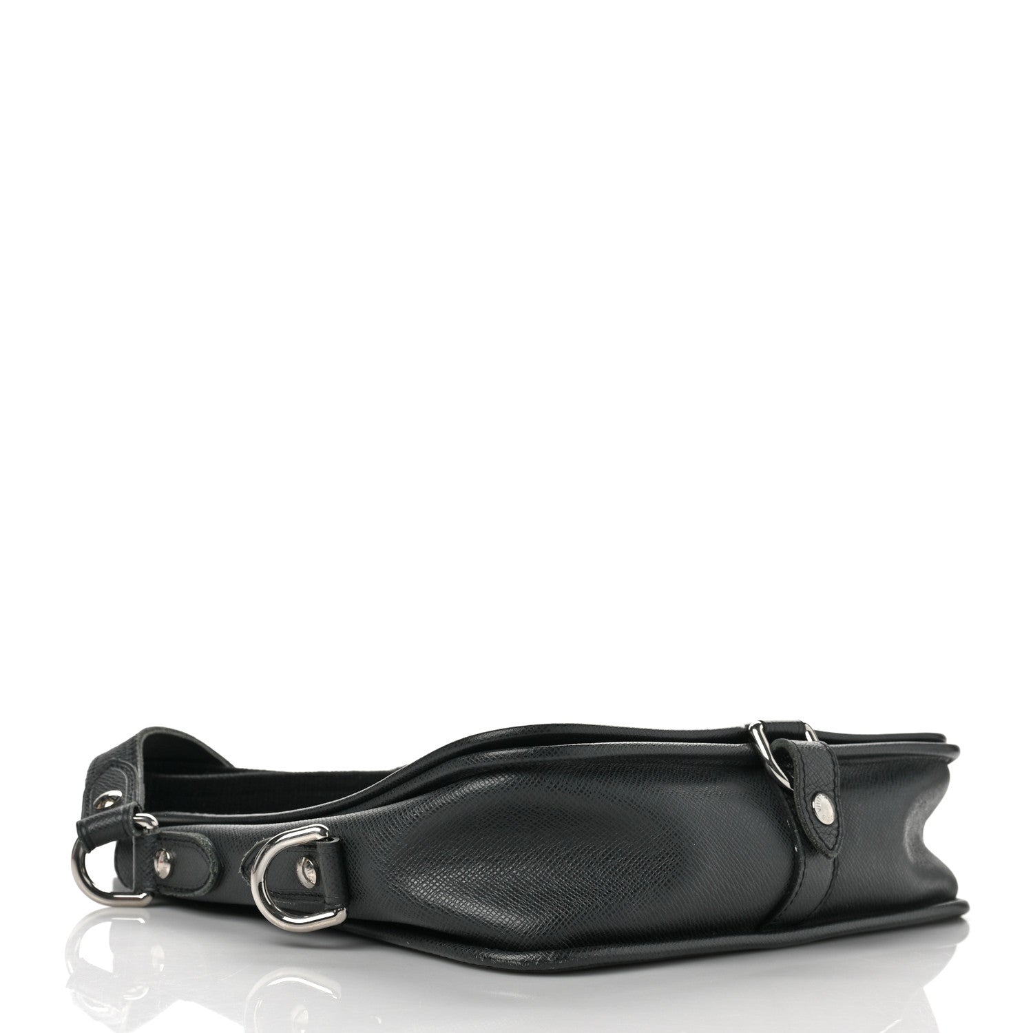 Louis Vuitton Taiga Andrei Ardoise 3 of 7