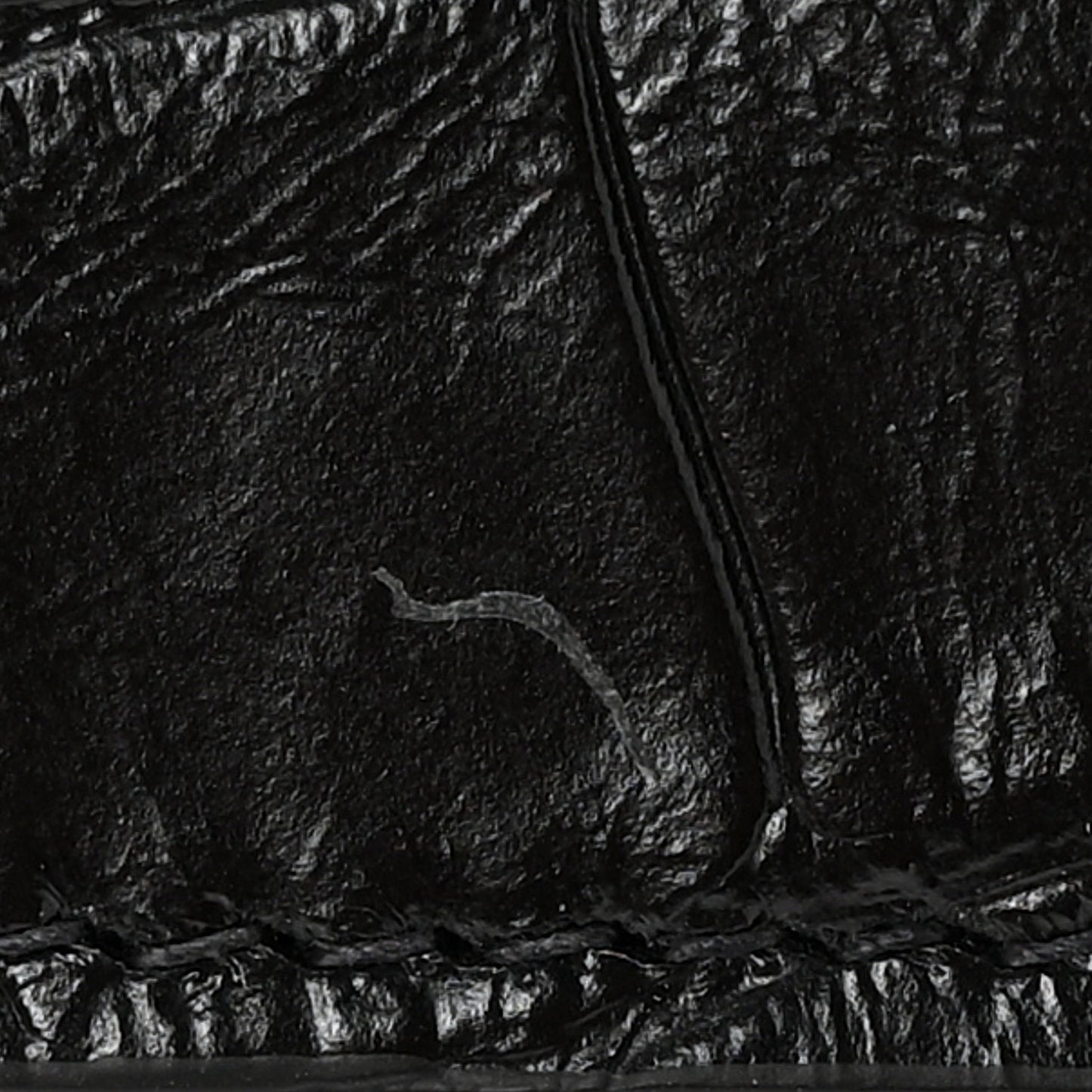 Extra Supple Calfskin Monochrome Crocodile Embossed BB Wristlet Pouch Black