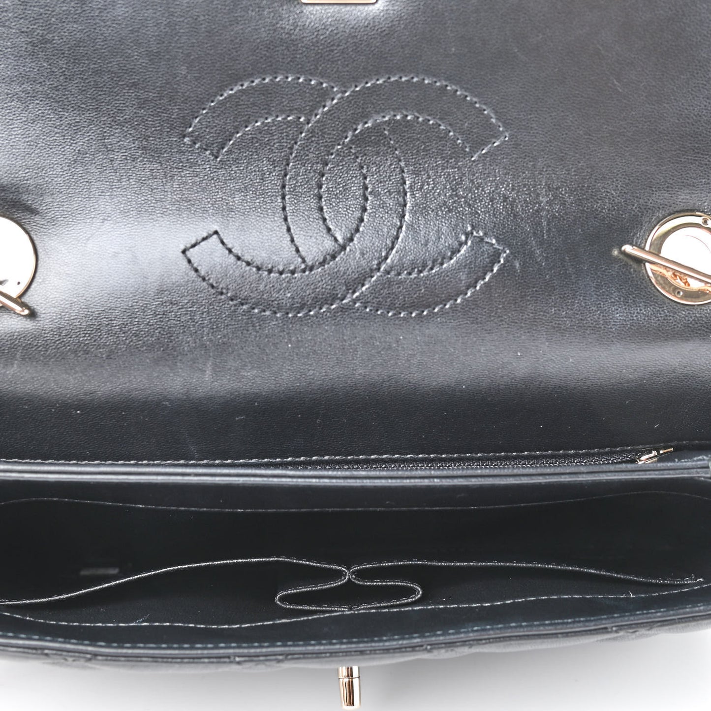 Lambskin Quilted Medium Trendy CC Flap Black