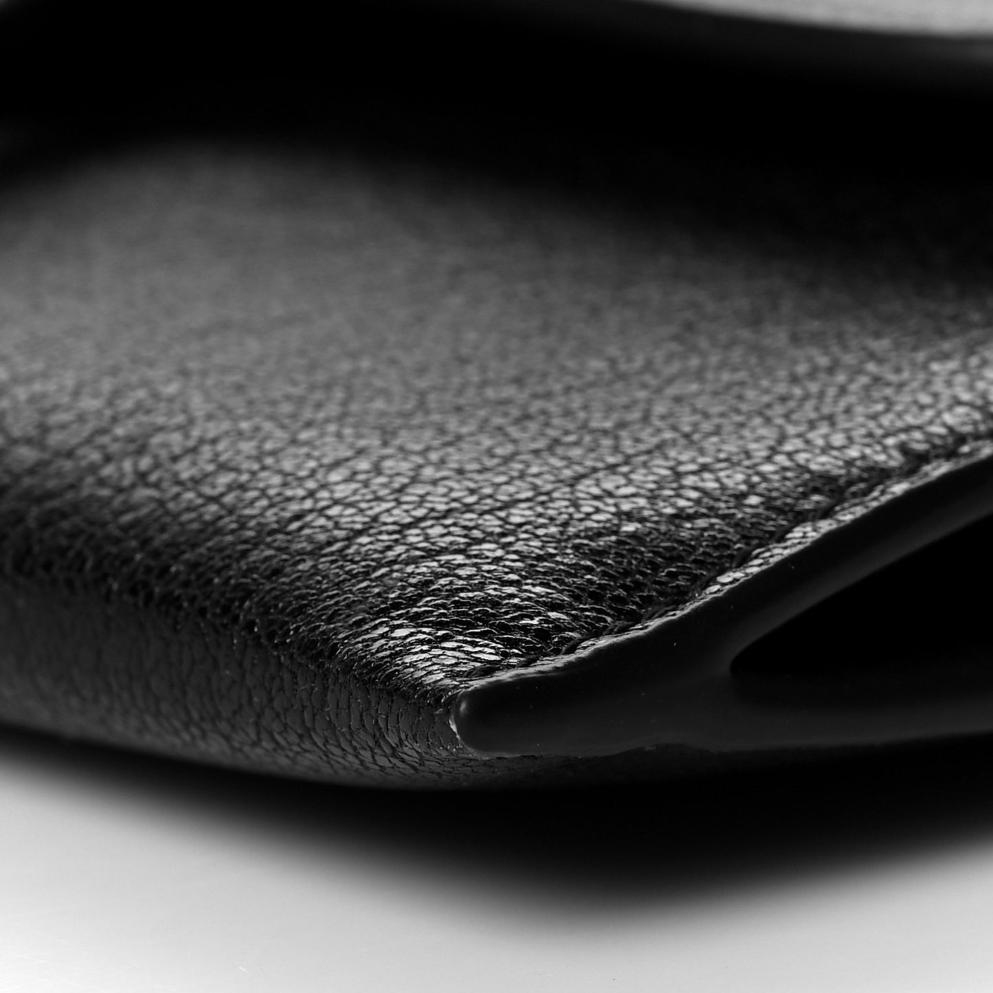 Grained Calfskin Saddle Chain Wallet Pouch Black