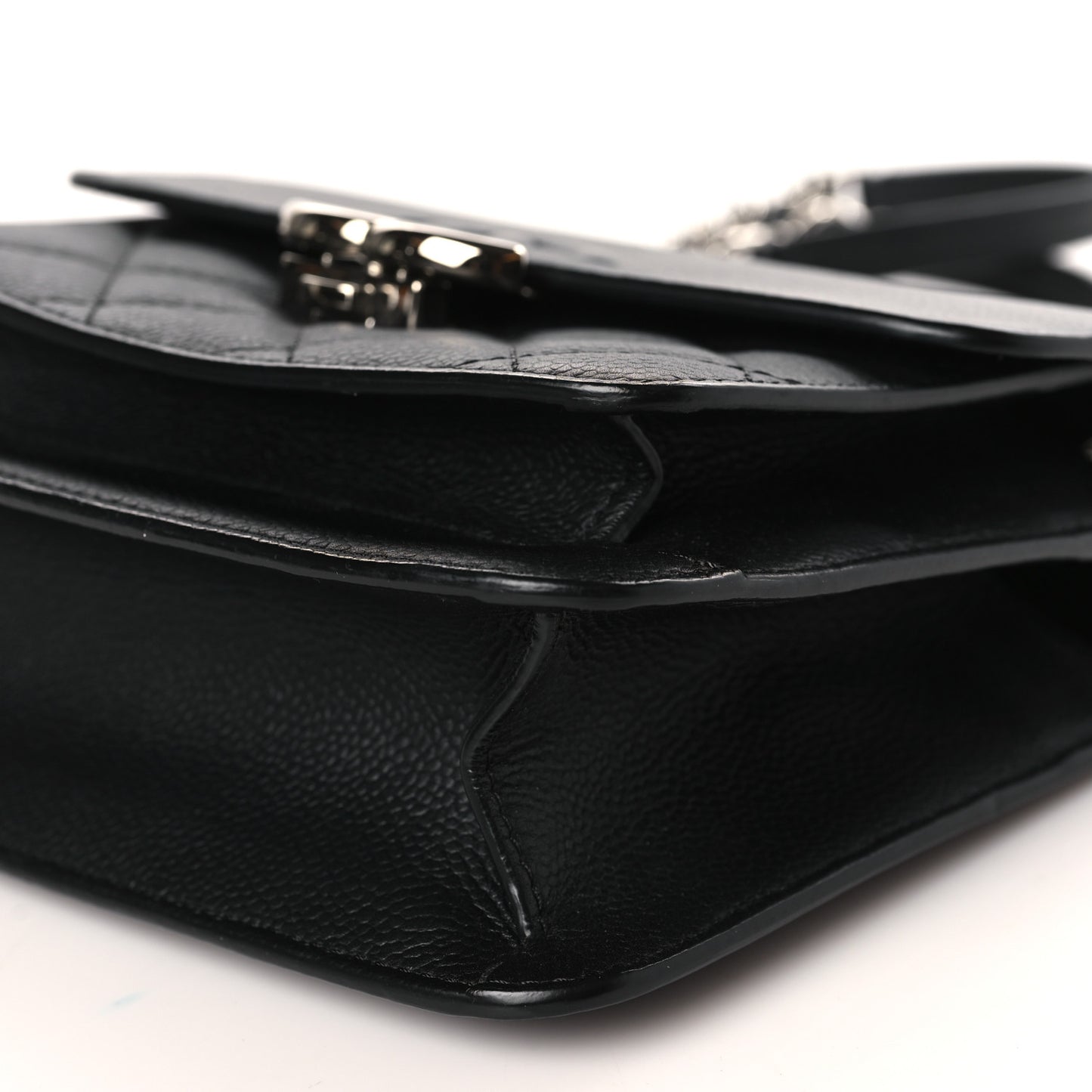 Caviar Quilted CC Box Flap Black