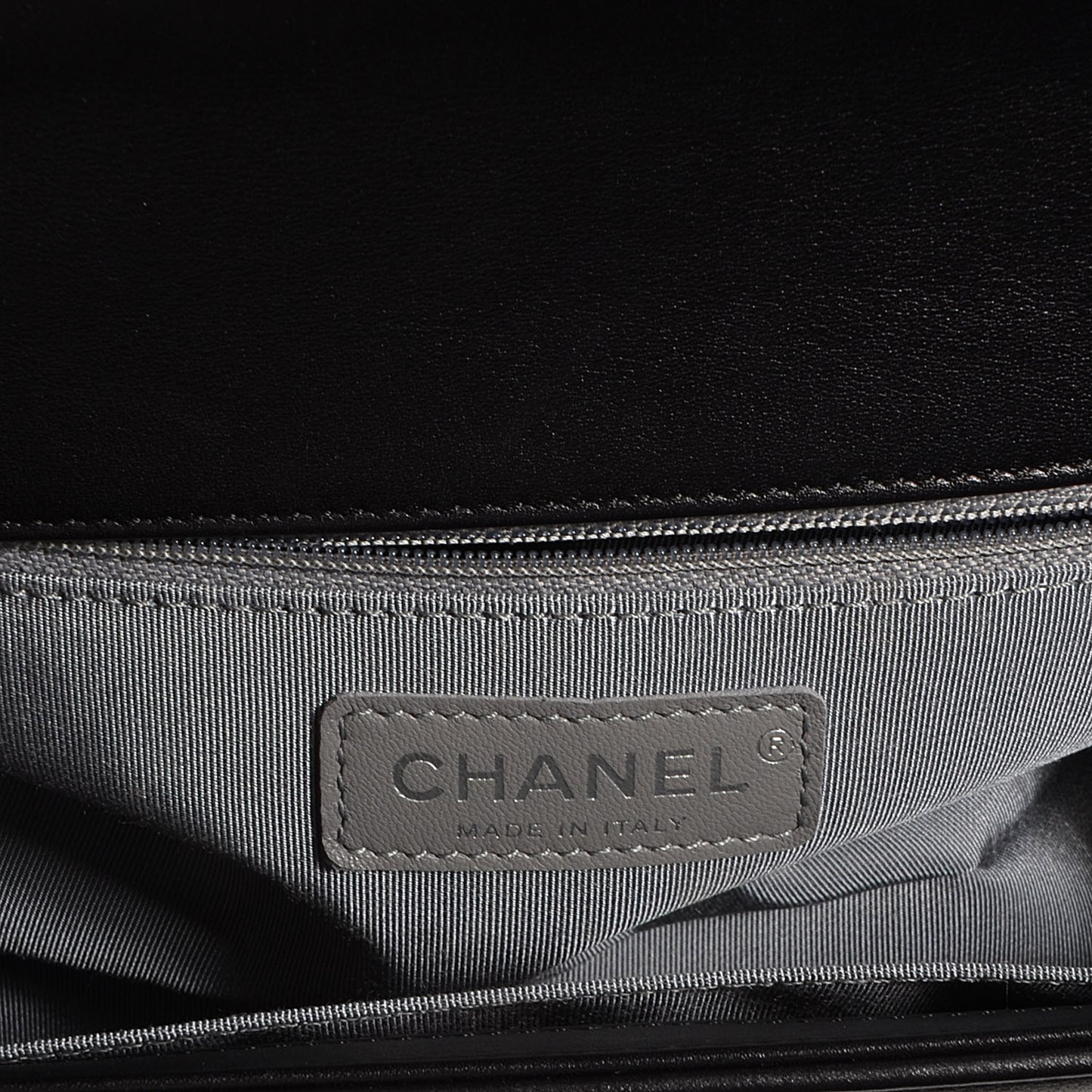 Calfskin Chevron New Medium Boy Flap Black