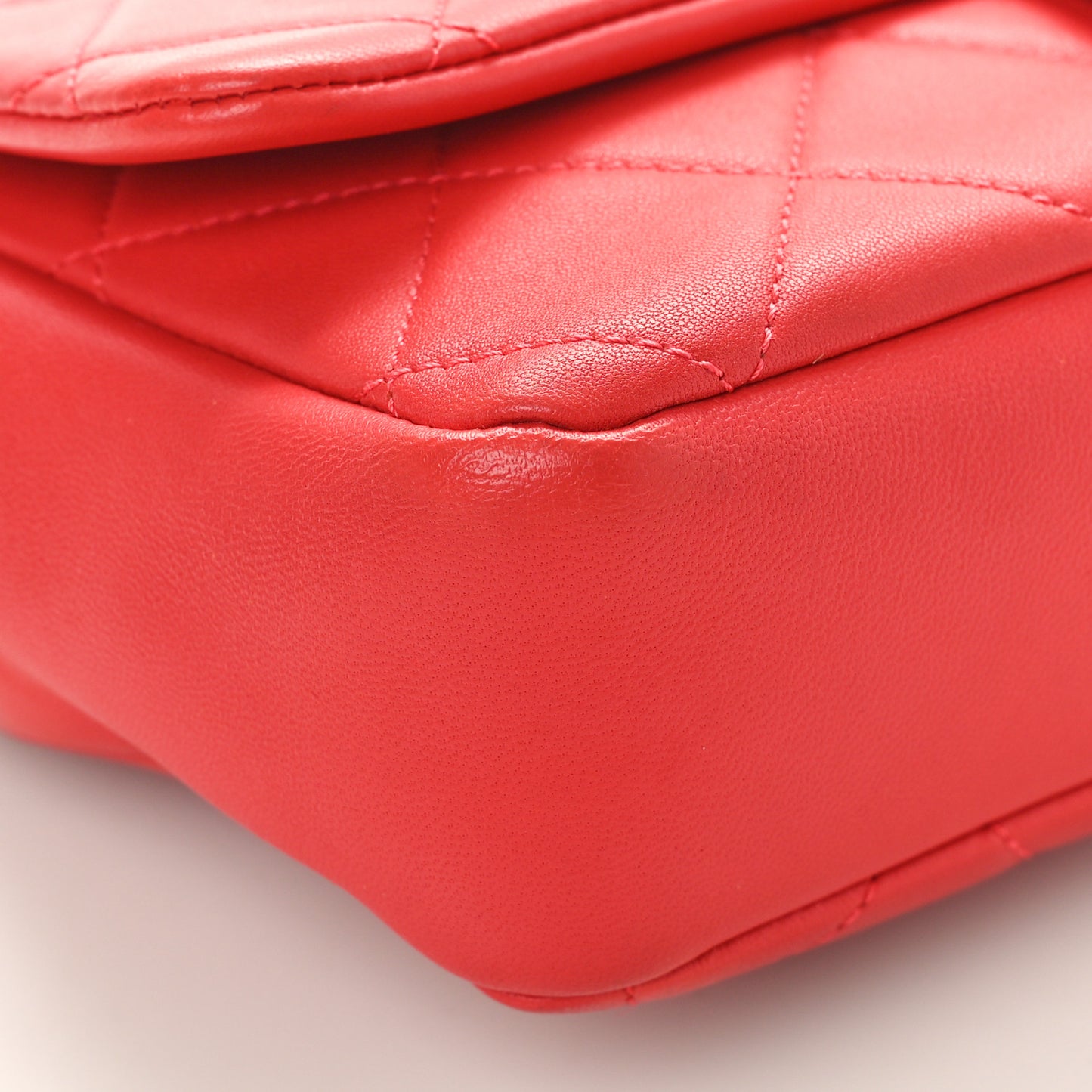 Lambskin Quilted Resin Bi-Color Chain Flap Bag Red