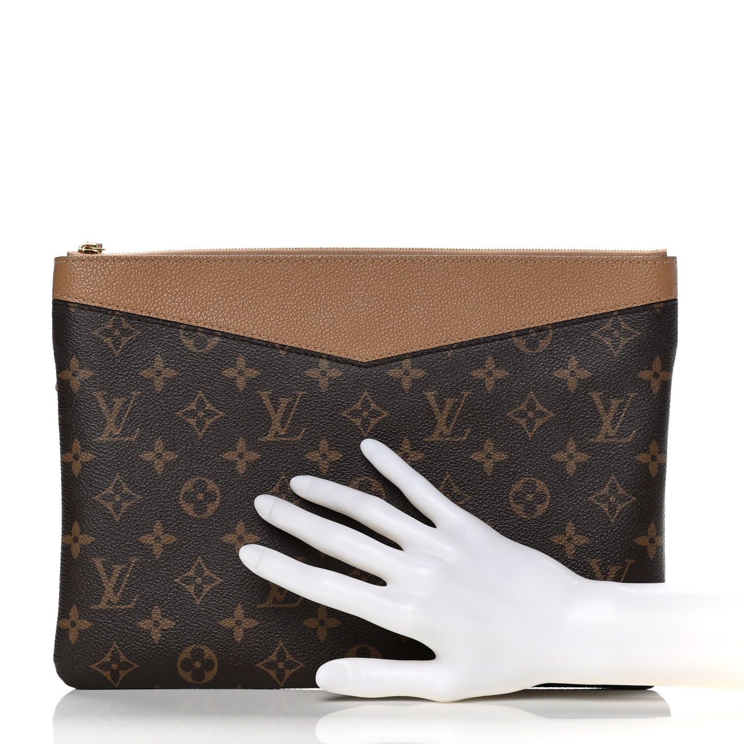 Monogram Daily Pouch Sesame
