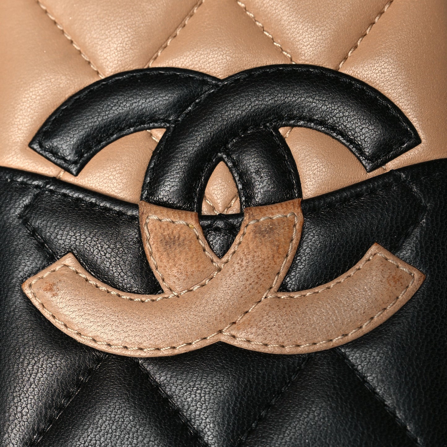 Lambskin Quilted CC iPhone XI Pro Case Beige Black