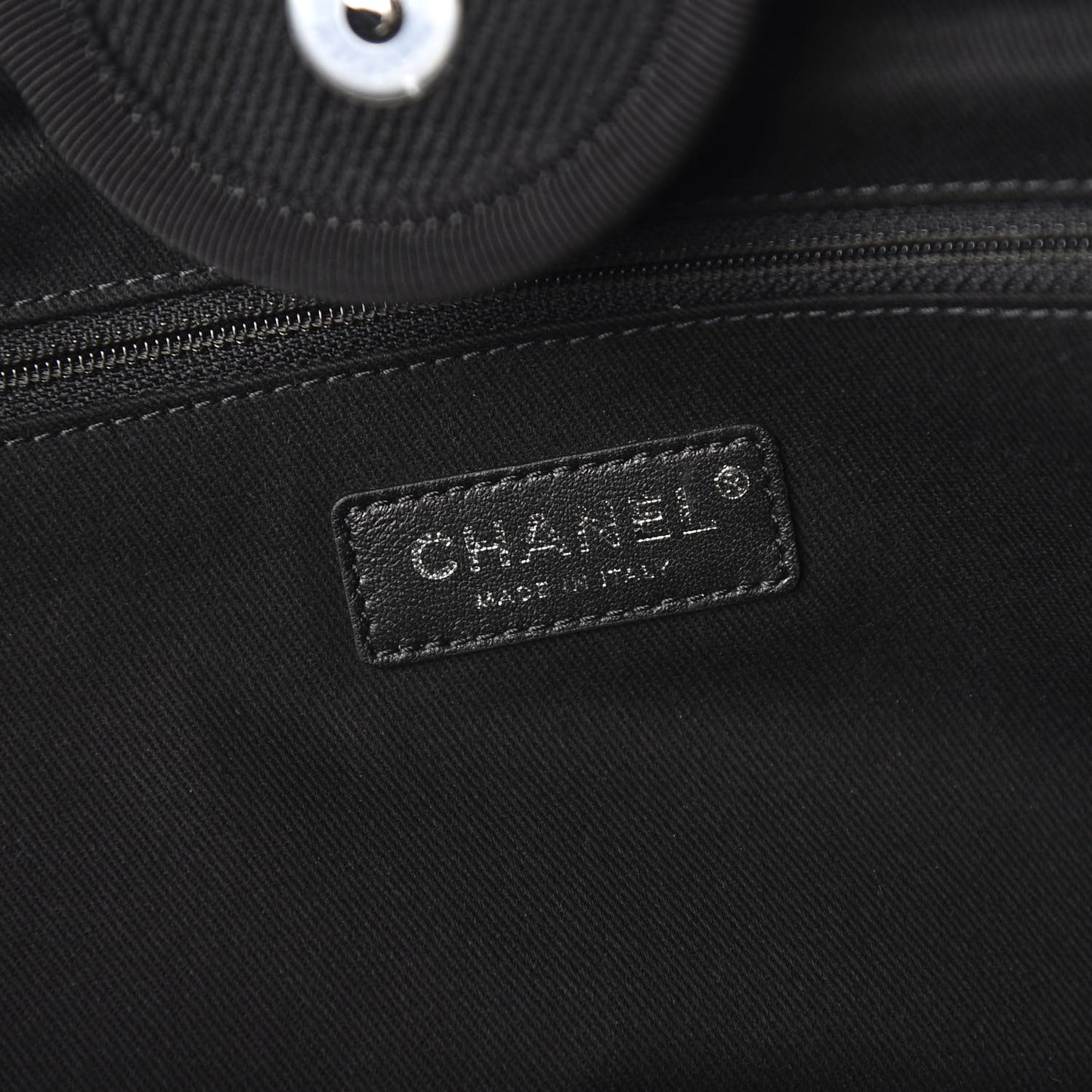 Canvas Pearl Medium Deauville Tote Black
