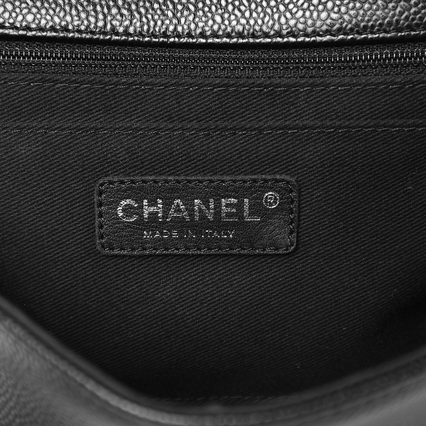 Caviar Medium Timeless CC Flap Black
