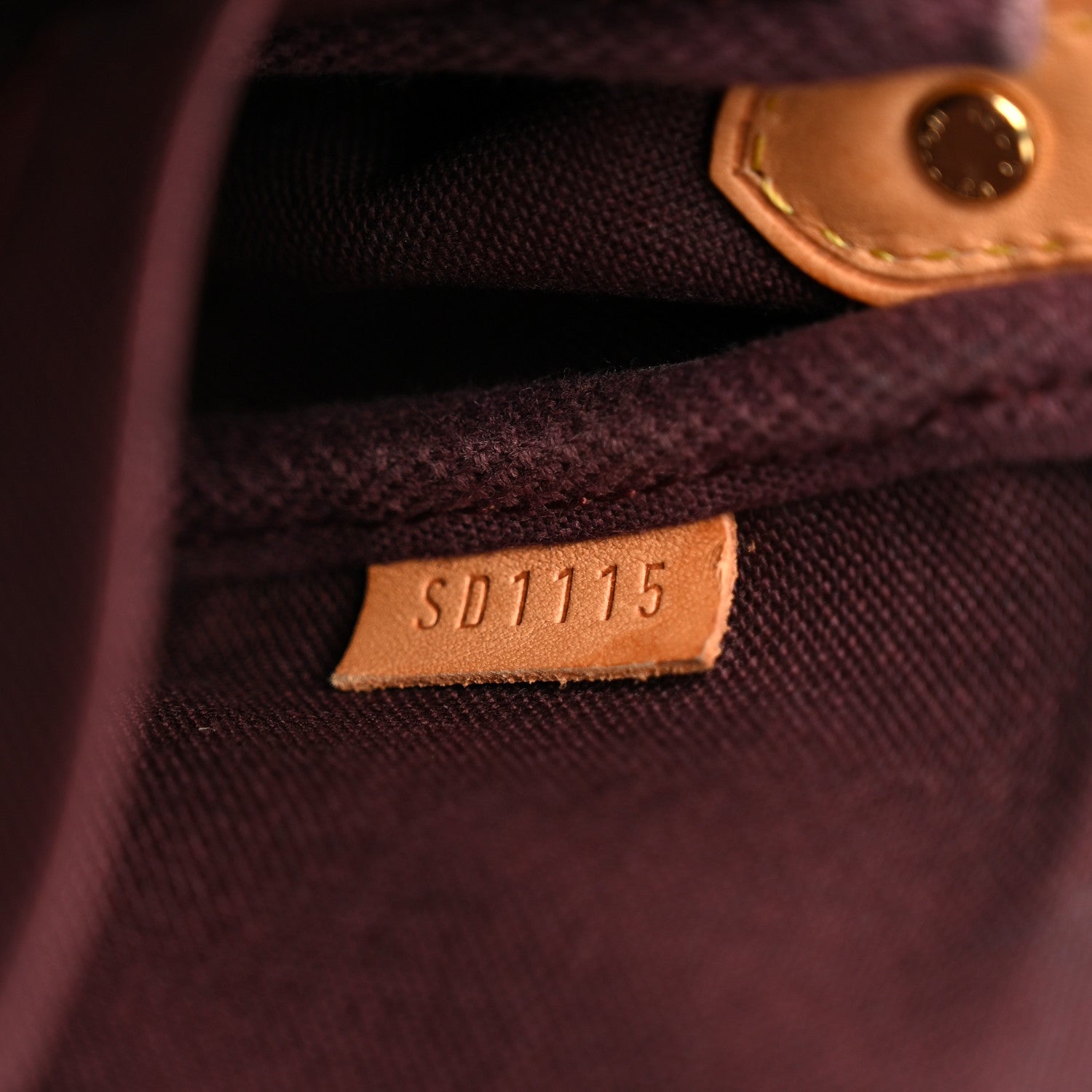 Louis Vuitton Monogram Favorite PM 7 of 11