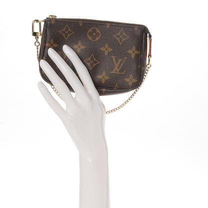 Louis Vuitton Monogram Mini Pochette Accessories 2 of 7