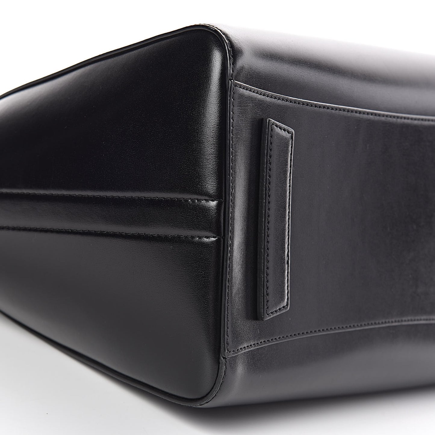 Shiny Lord Calfskin Medium Antigona Black