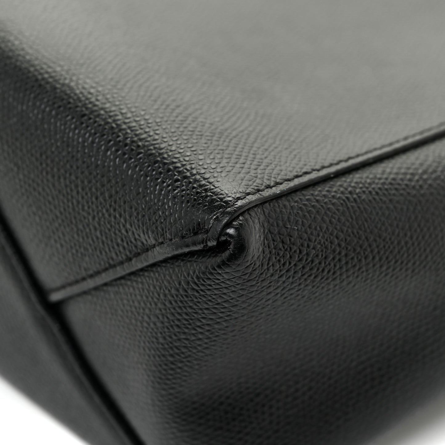 Grained Calfskin Small Vertical Cabas Black