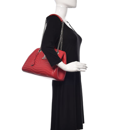 Louis Vuitton Calfskin New Wave Chain Tote Ecarlate 2 of 14