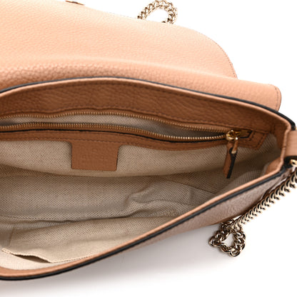Gucci Pebbled Calfskin Medium Soho Flap Crossbody Camelia 5 of 11