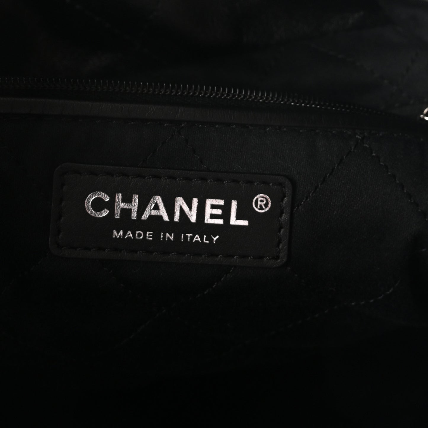 Shiny Calfskin Quilted Small Chanel 22 Black