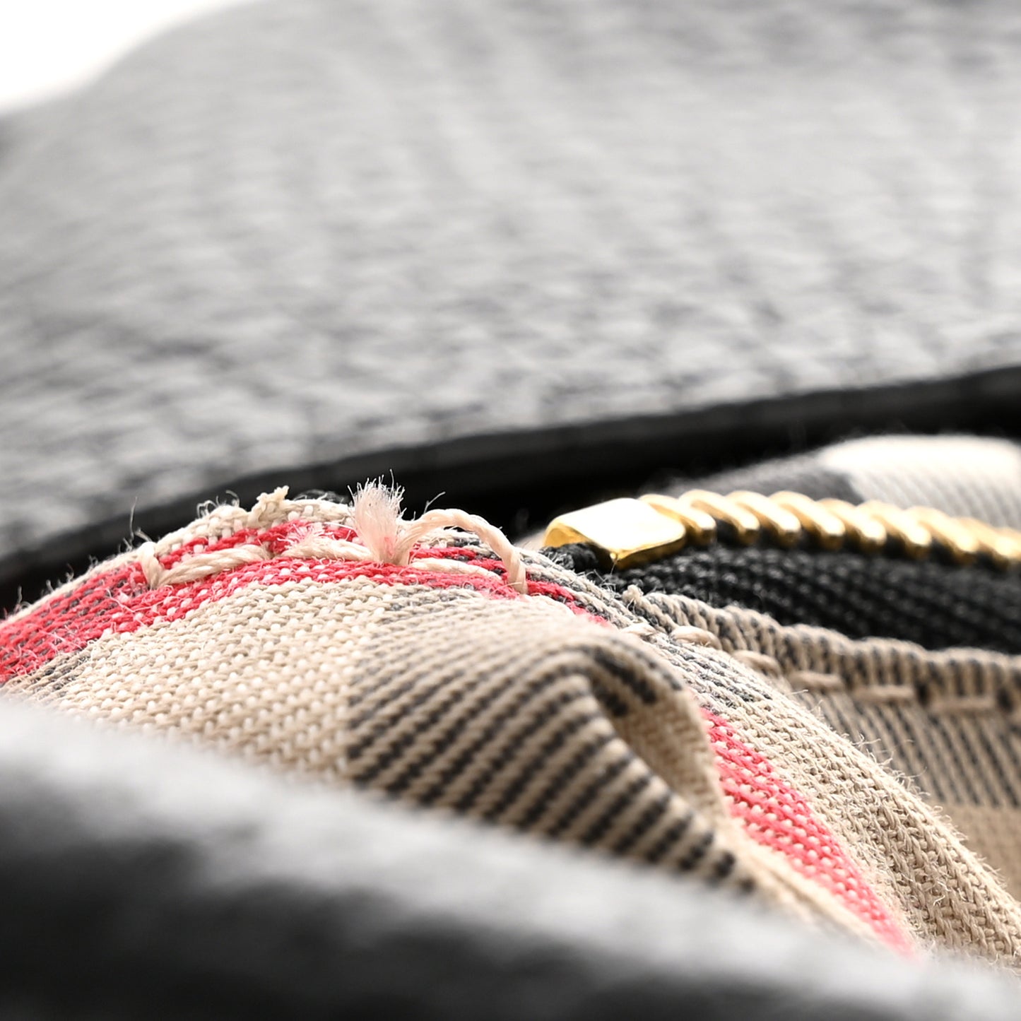 London Grainy Calfskin Medium Baynard Tote Black