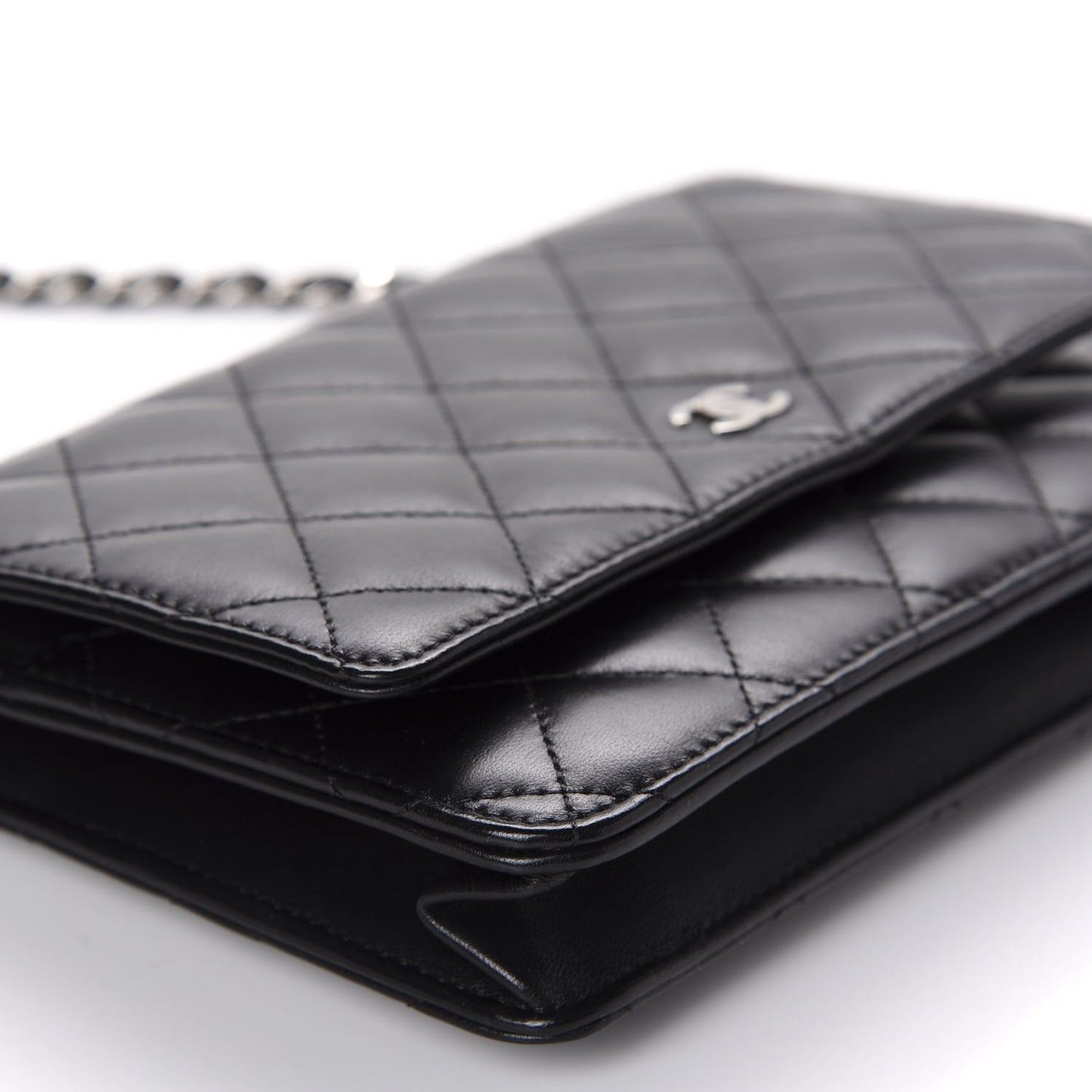 Lambskin Quilted Wallet On Chain WOC Black