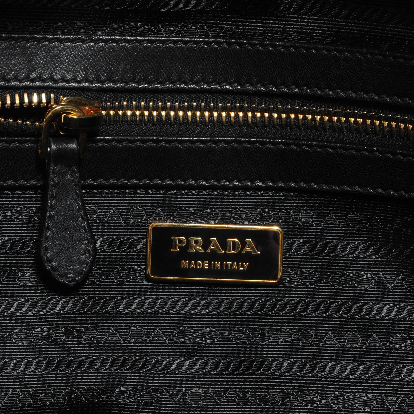 Nappa Leather Gaufre Bauletto Nero Black