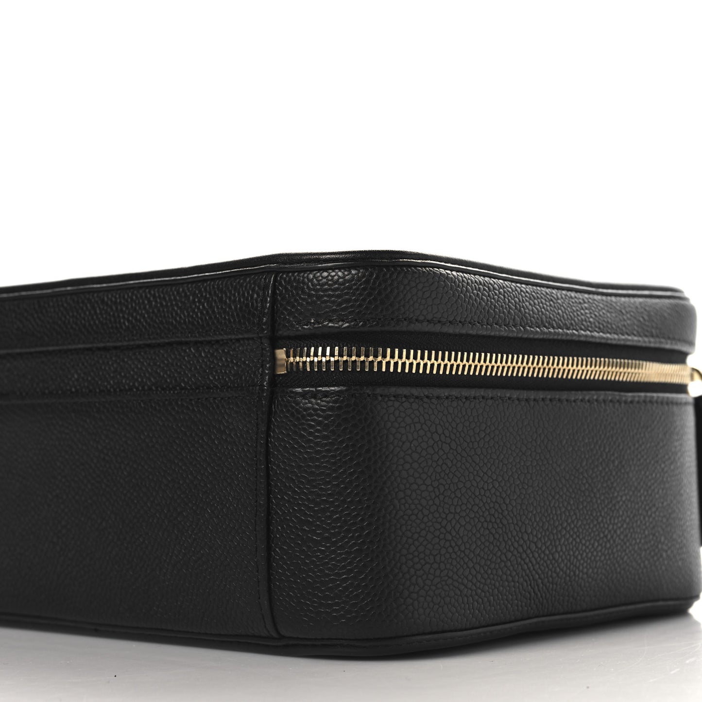 Caviar Quilted Large CC Filigree Vanity Case Black