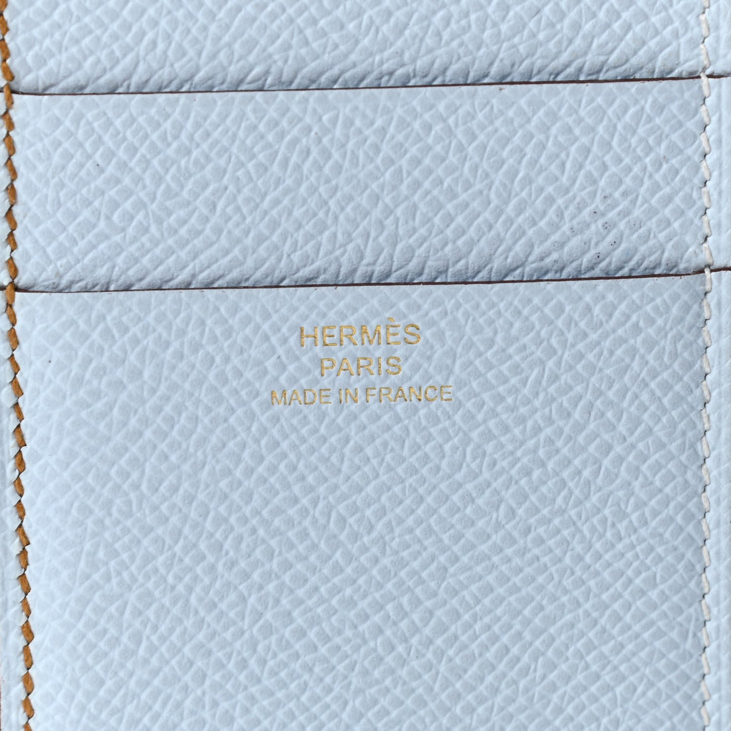 Epsom Verso Tri-Fold Bearn Compact Wallet Sesame Bleu Brume