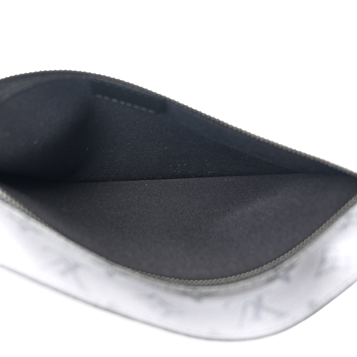 Reverse Monogram Eclipse Grand Sac Pochette