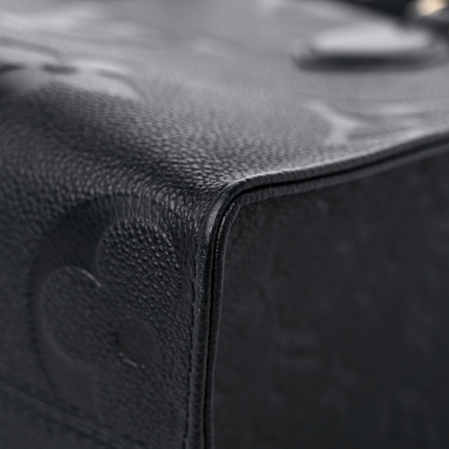 Empreinte Monogram Giant Onthego PM Black
