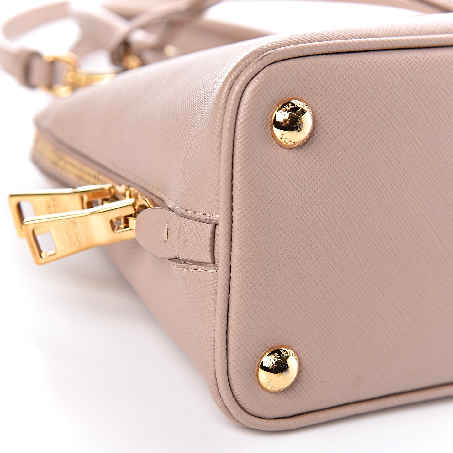 Saffiano Lux Small Promenade Tote Cammeo