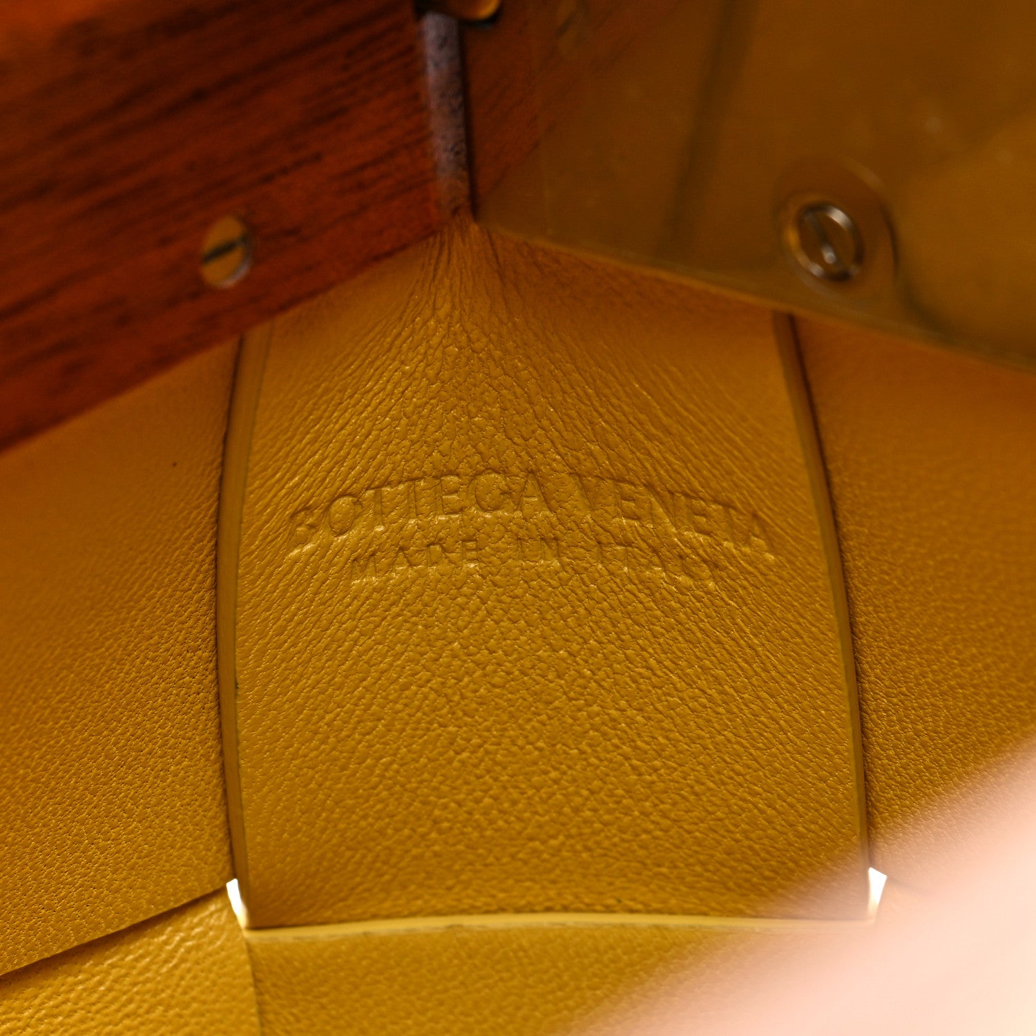 Bottega Veneta Nappa Intrecciato The Snap Clutch Acorn Gold 6 of 6