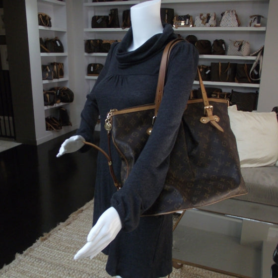 Louis Vuitton Monogram Palermo GM 2 of 9