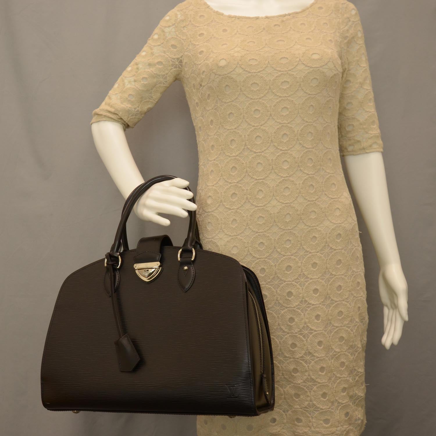 Louis Vuitton Epi Pont-Neuf GM Black 2 of 8