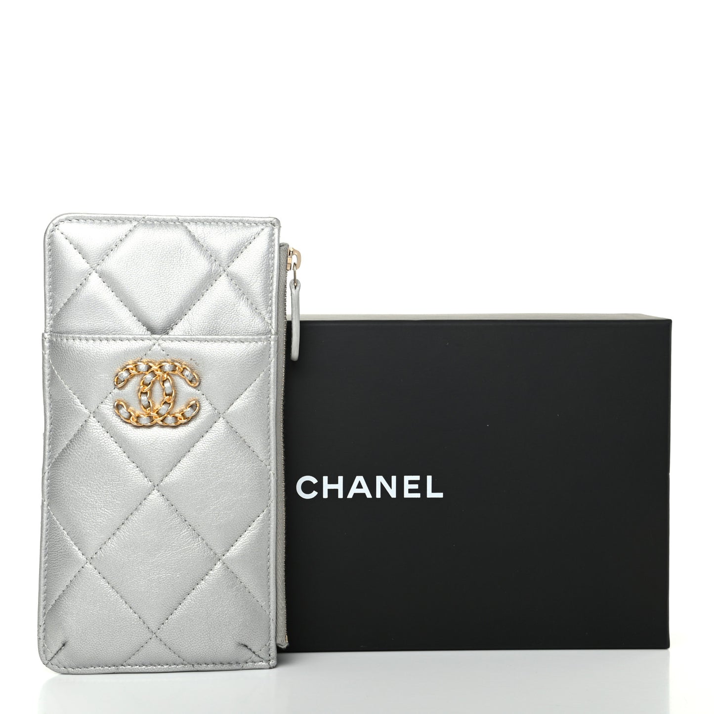 Metallic Goatskin Quilted Chanel 19 Flat Wallet Pouch Silver