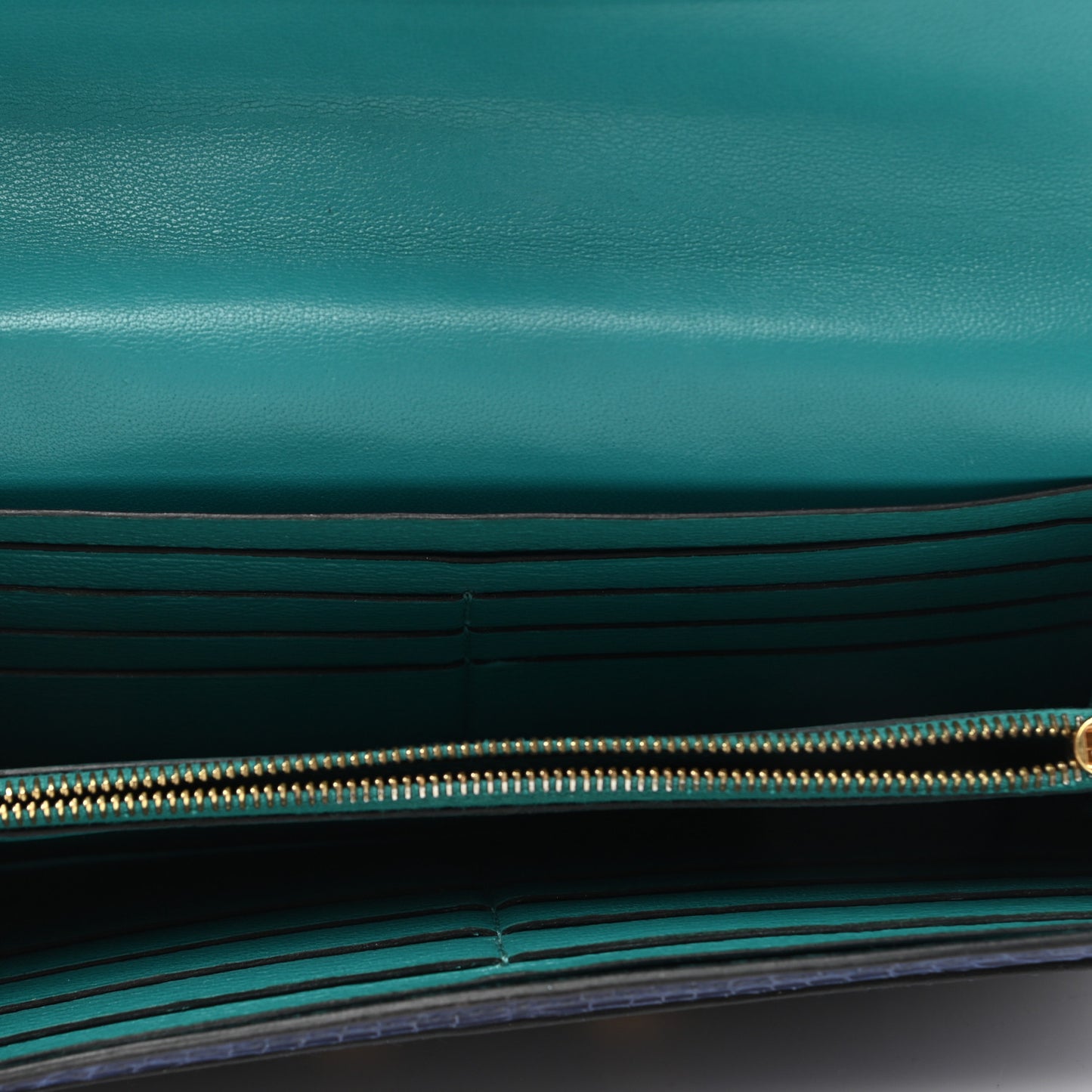 Shiny Alligator Verso Constance Long Wallet Bleu Saphir Bleu Paon