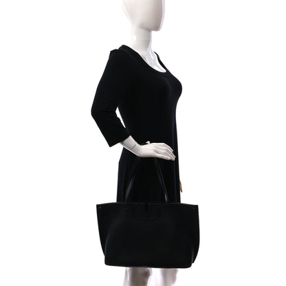 Valentino Garavani Calfskin Large Vlogo Tote Black 2 of 9