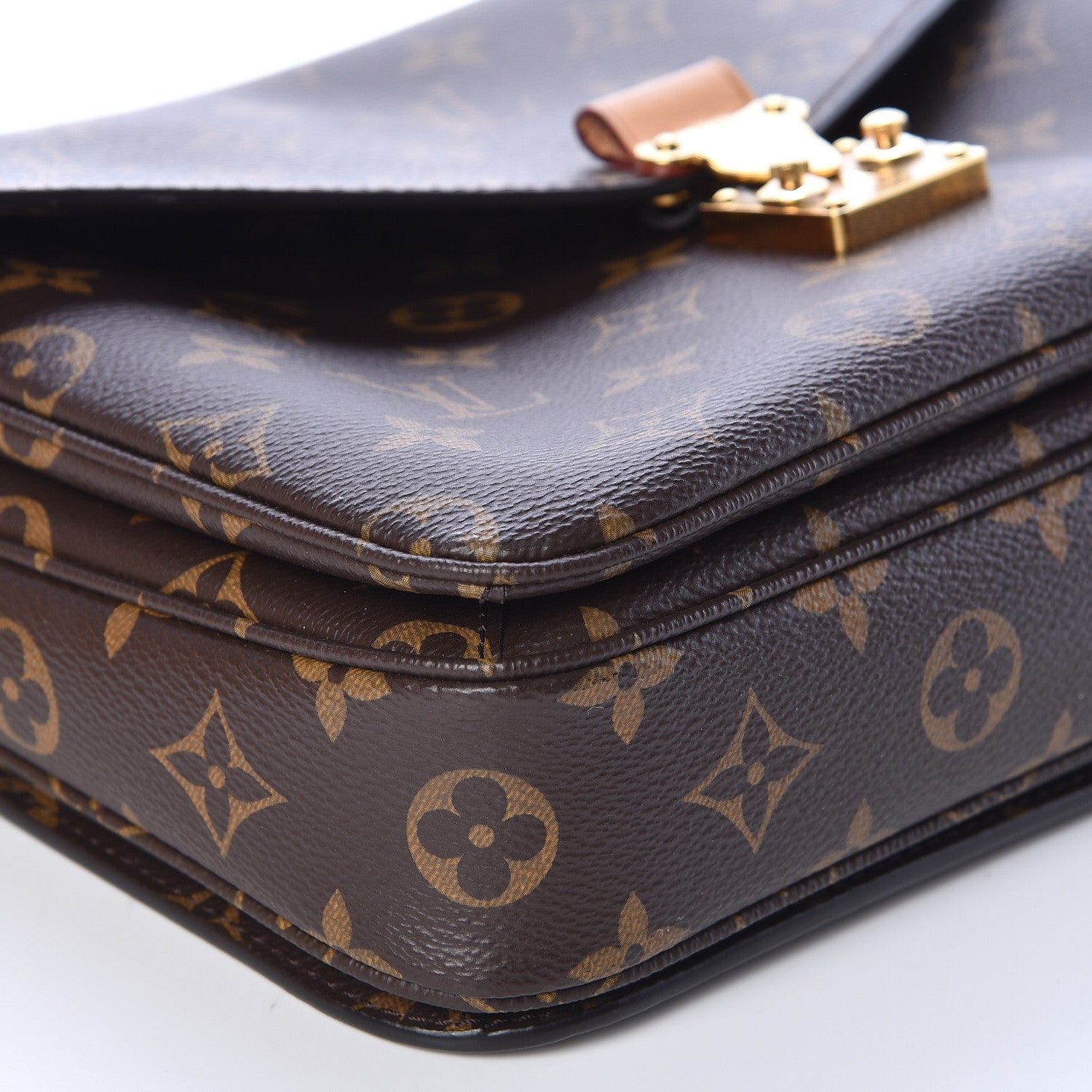 Louis Vuitton Monogram Pochette Metis 8 of 10
