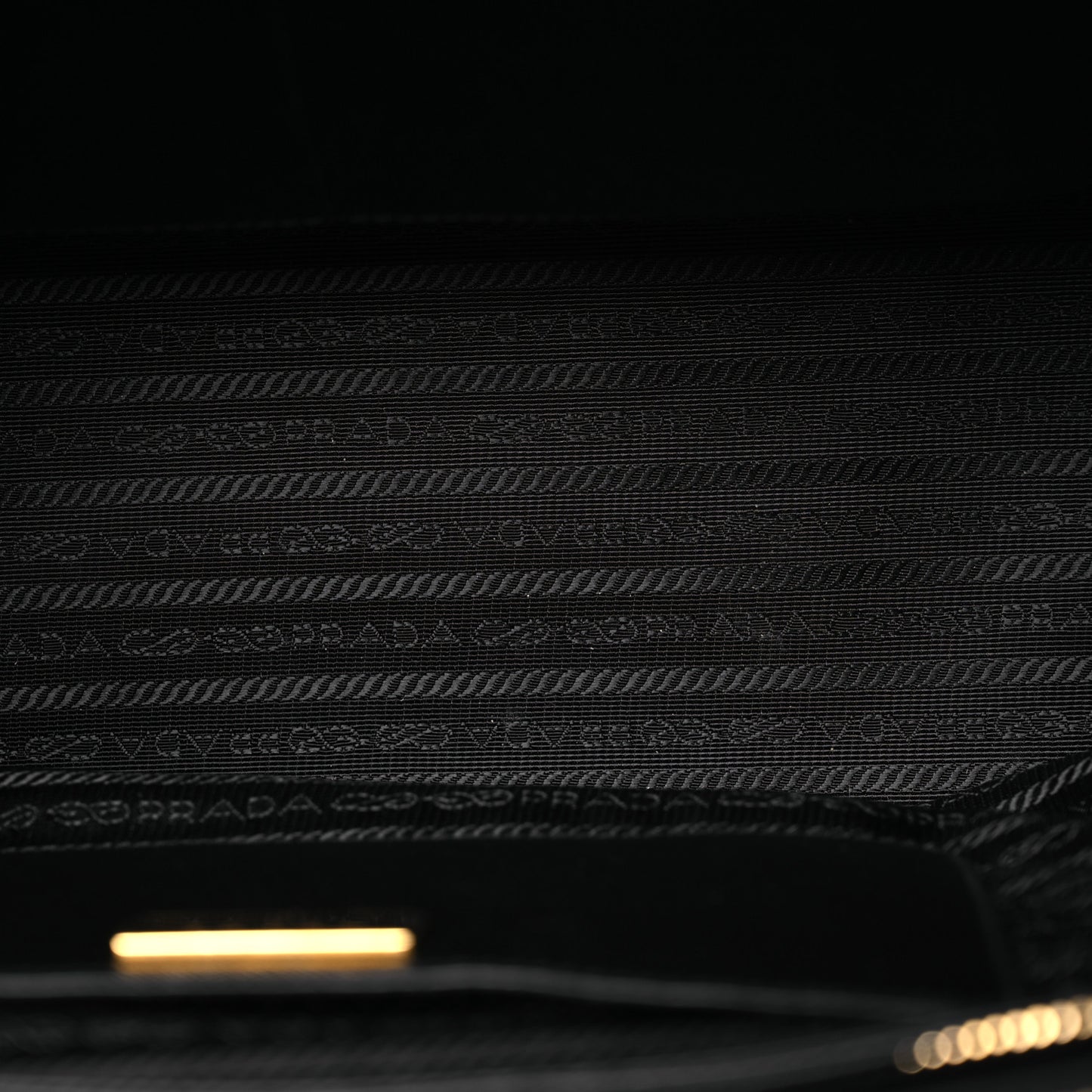 Saffiano Lux Large Galleria Double Zip Tote Black