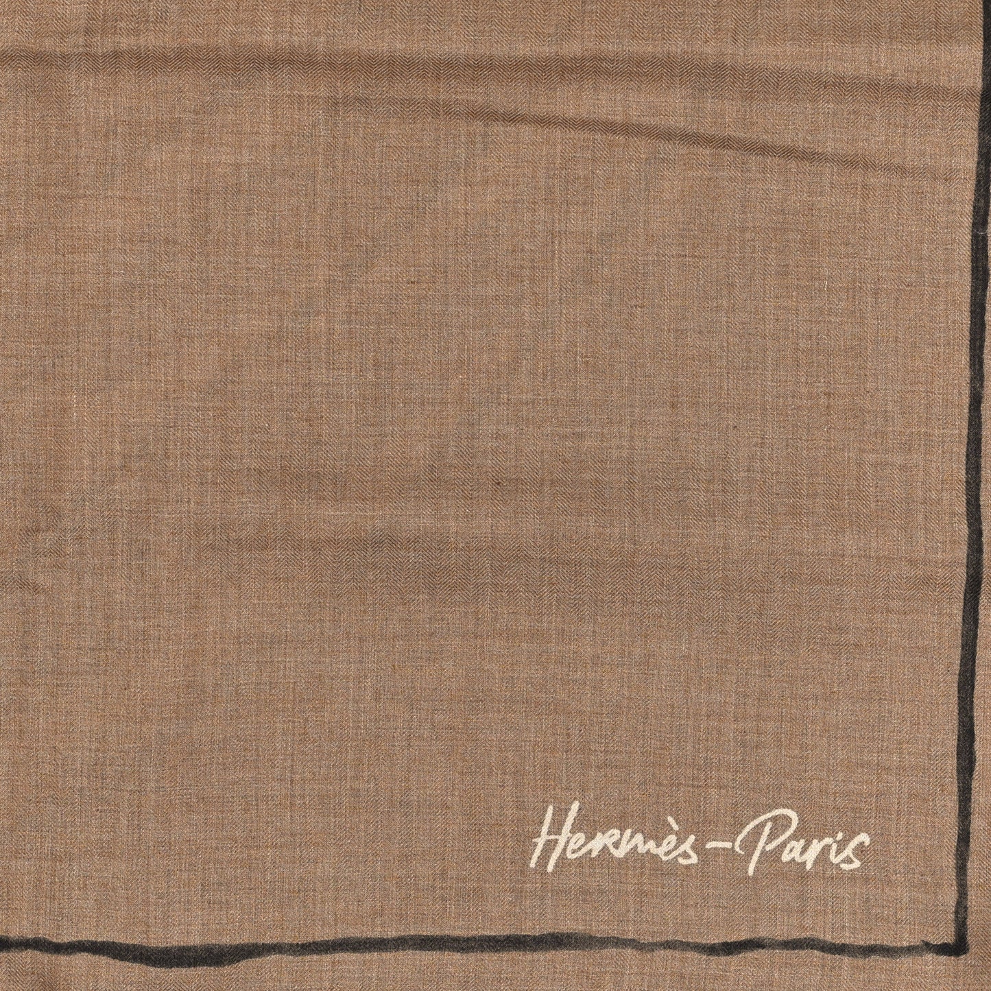 Cashmere Silk Libre Comme Pegase Shawl 140 Caramel Creme Black