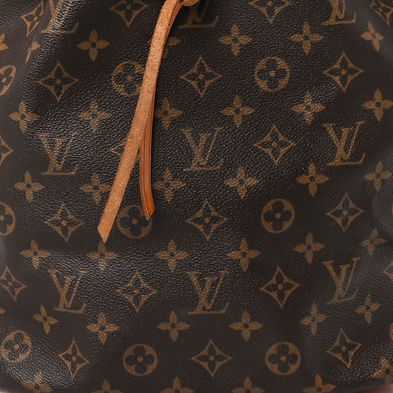 Louis Vuitton Monogram Petit Noe 9 of 11