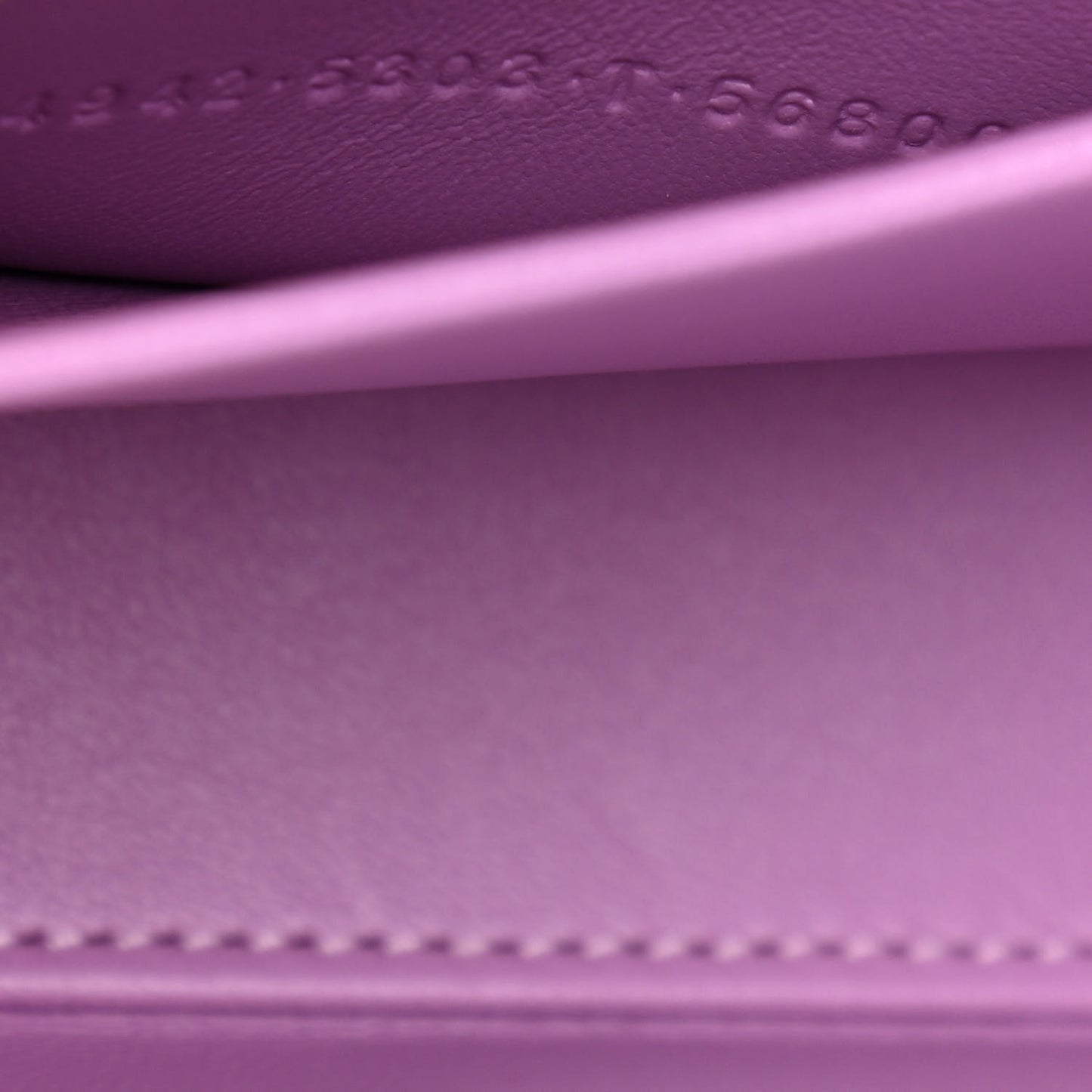 Shiny Box Calfskin Tonal B Hourglass Stretch Sling Shoulder Bag Lilac