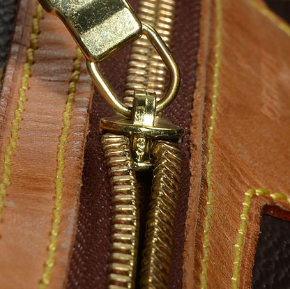Louis Vuitton Monogram Cabas Alto 9 of 9