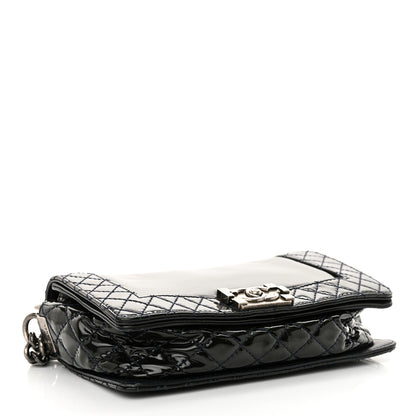 Chanel Patent Medium Boy Reverso Flap Black 4 of 17