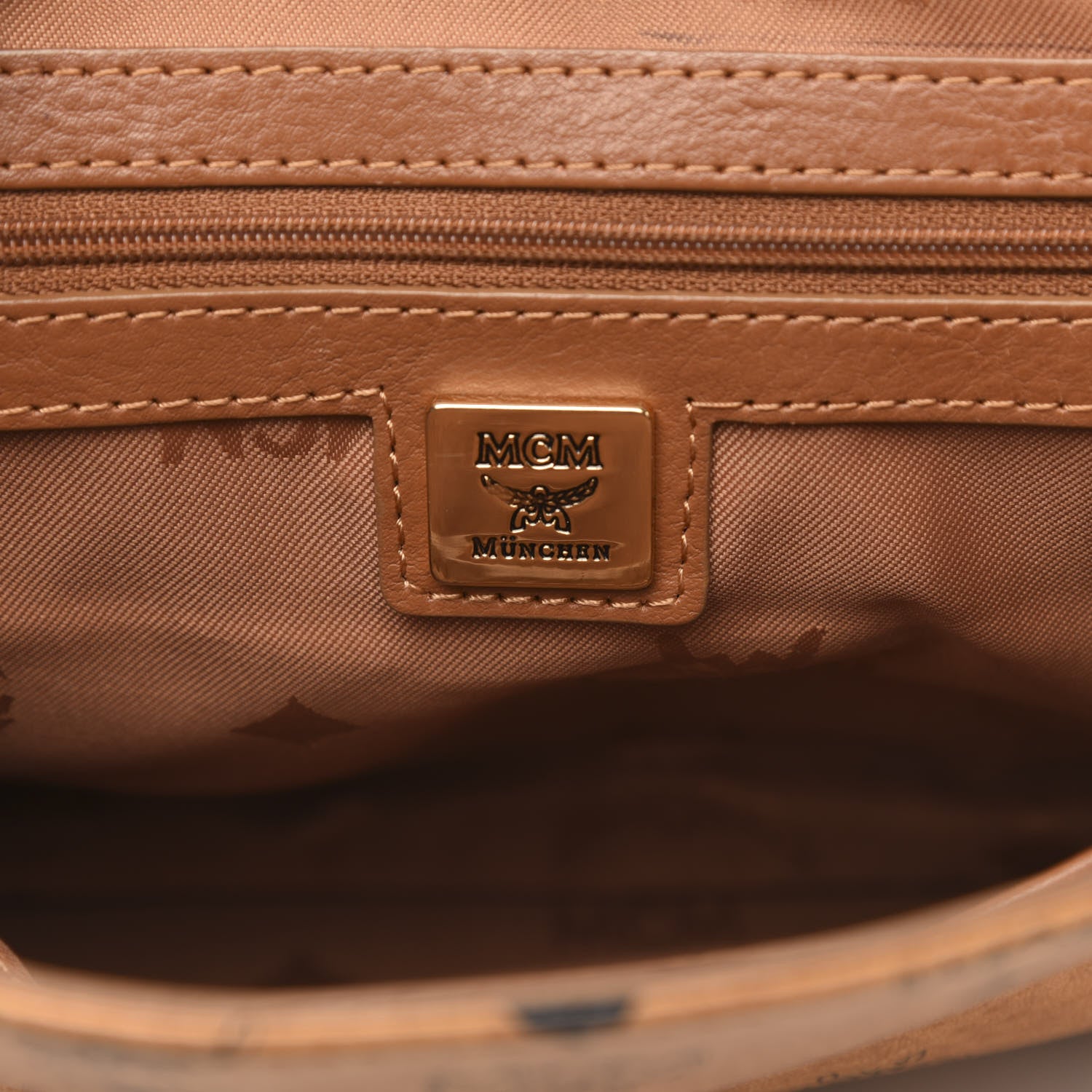 MCM Calfskin Visetos Munich Lion Messenger Cognac 6 of 11