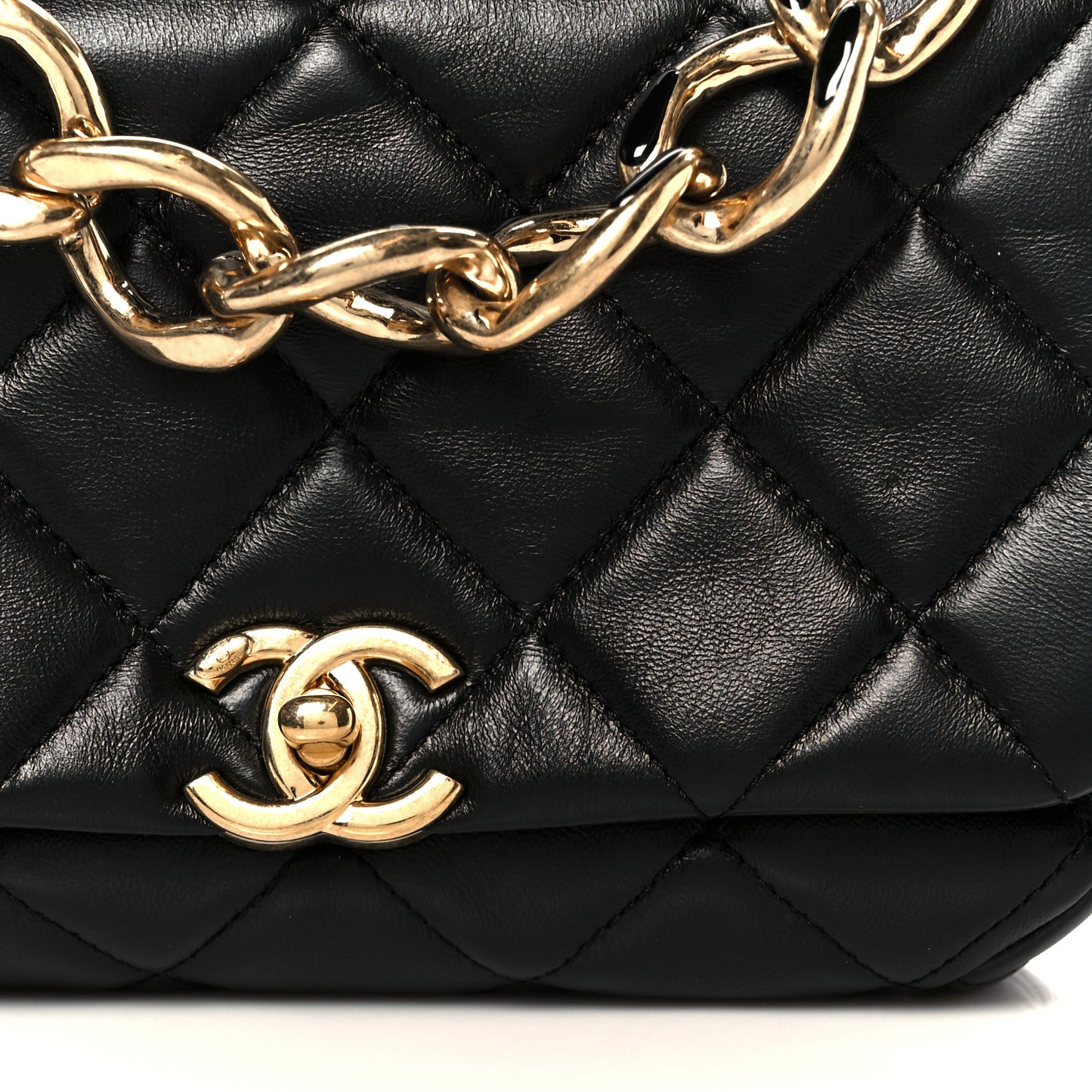 Lambskin Quilted Small Color Match Flap Black