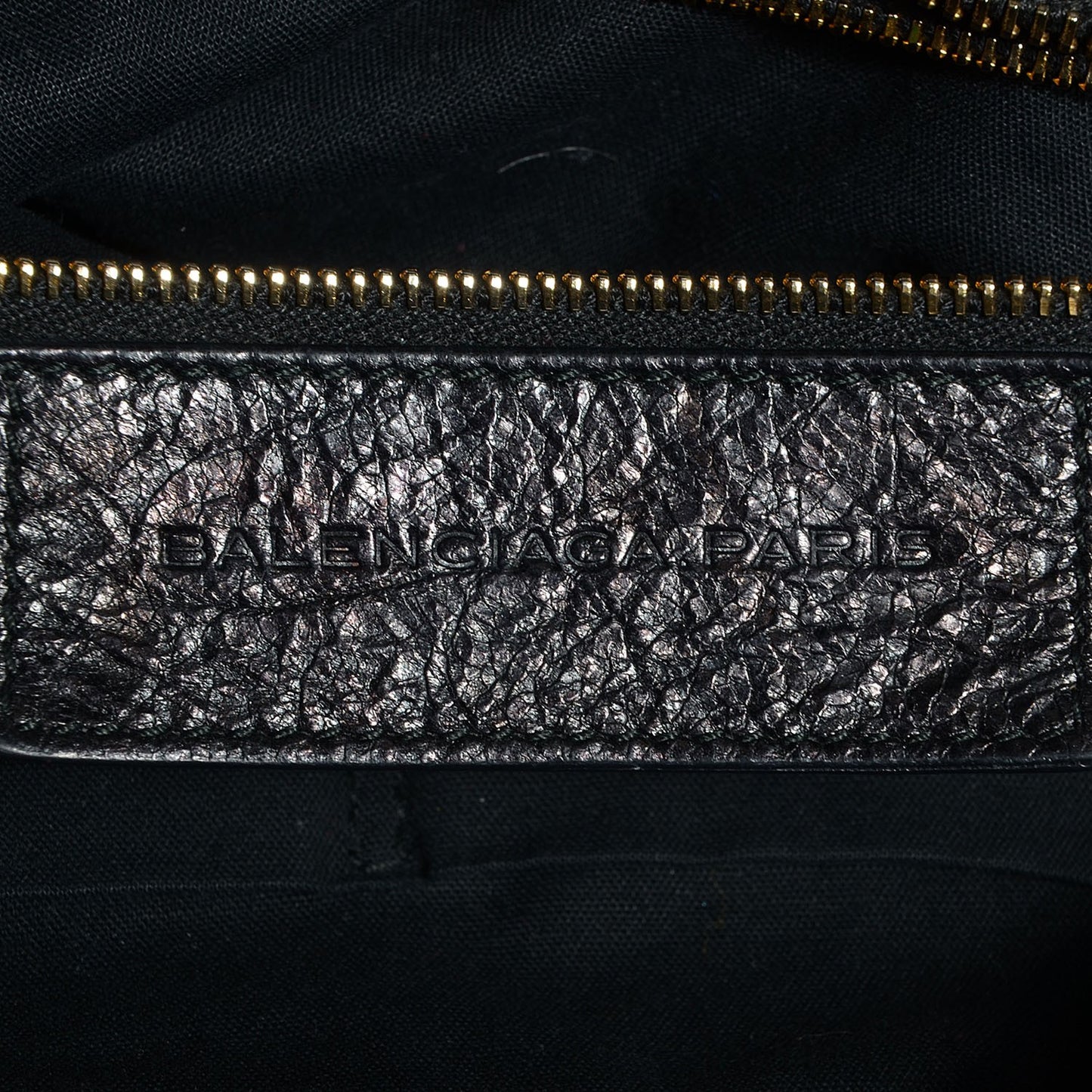 Agneau Giant 12 Gold Hardware City Black