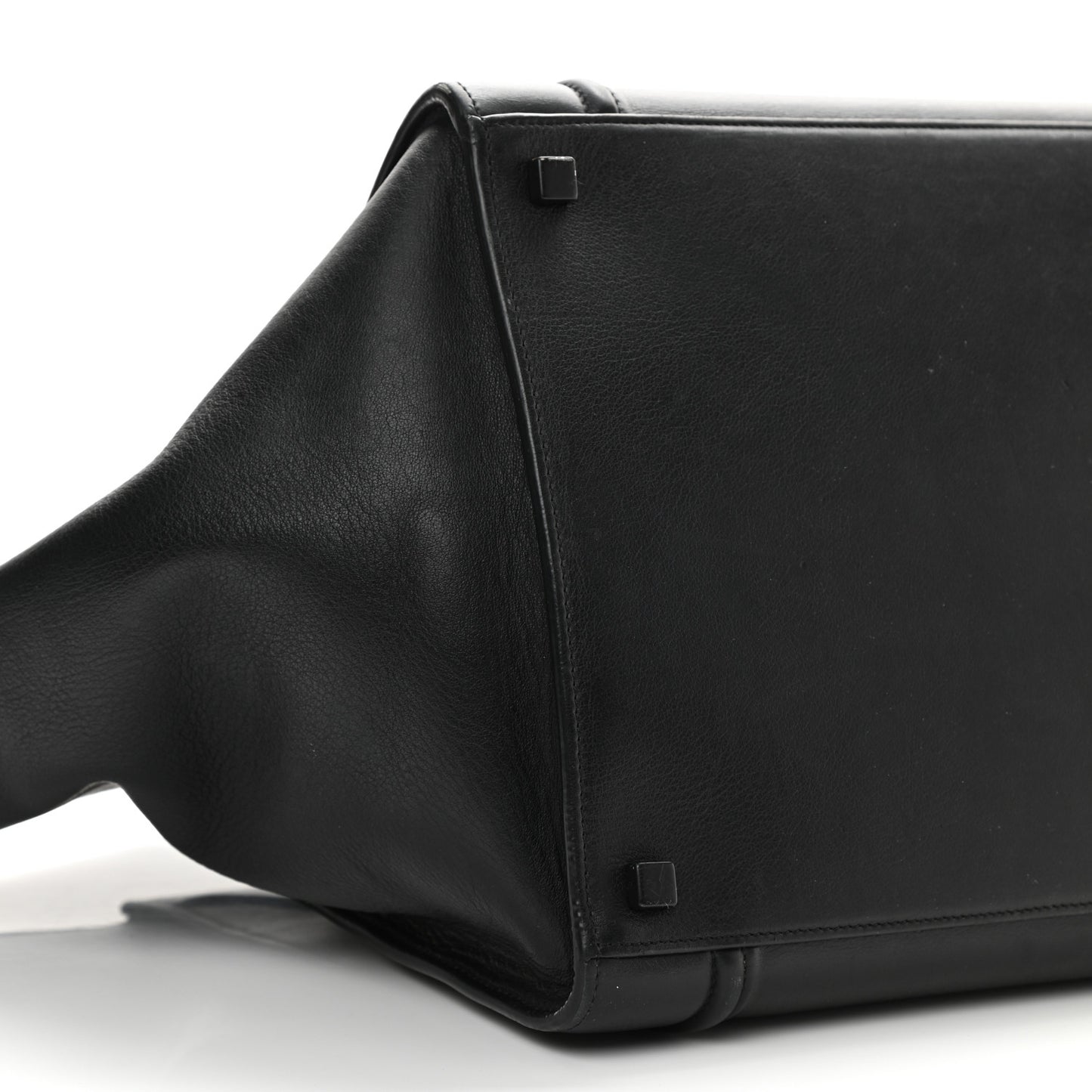 Smooth Calfskin Medium Phantom Luggage Black