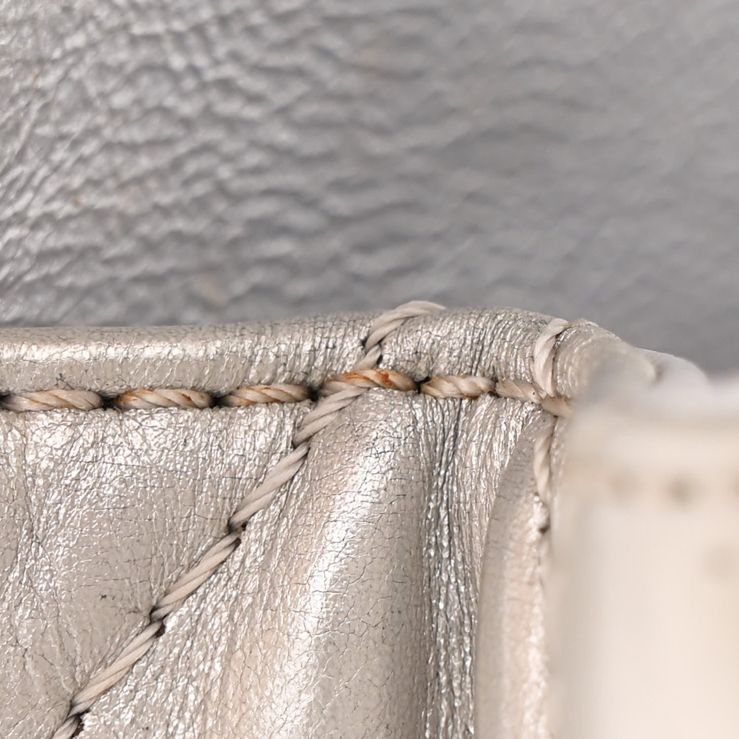 Chanel Metallic Lambskin Quilted 2.55 Reissue 226 Flap Silver 13 of 14