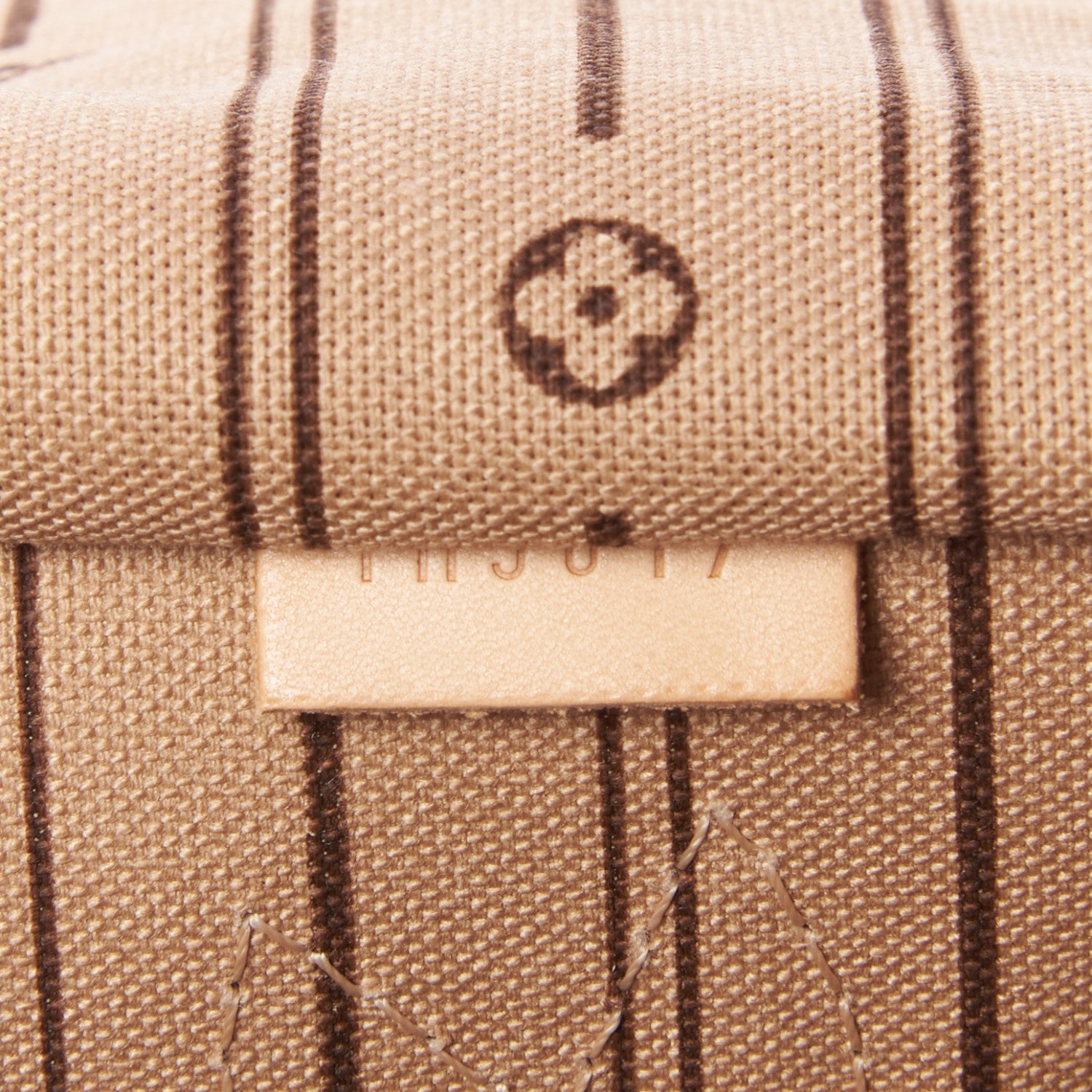 Louis Vuitton Monogram Neverfull PM 9 of 9