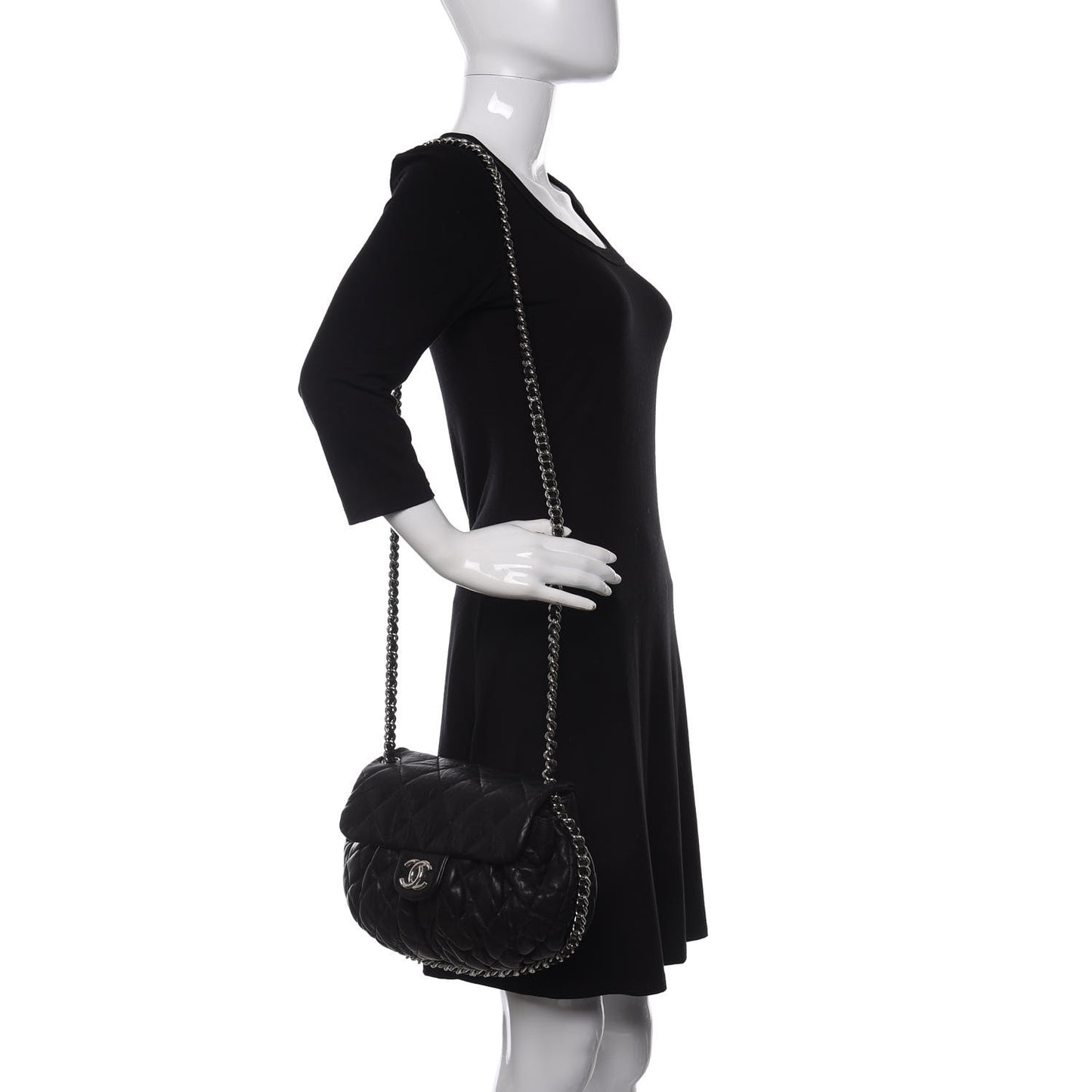 Washed Lambskin Quilted Medium Chain Around Messenger Black