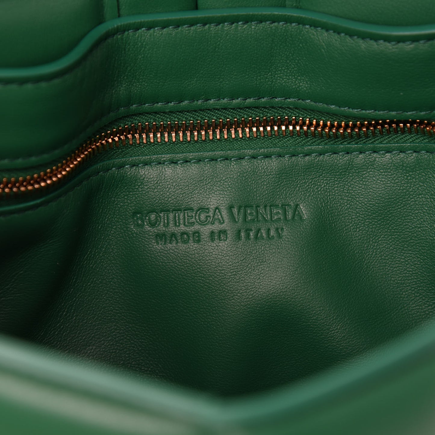 Lambskin Maxi Intreccio Padded Chain Cassette Crossbody Bag Racing Green